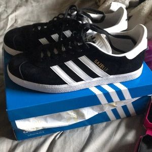 Adidas gazelle shoes
